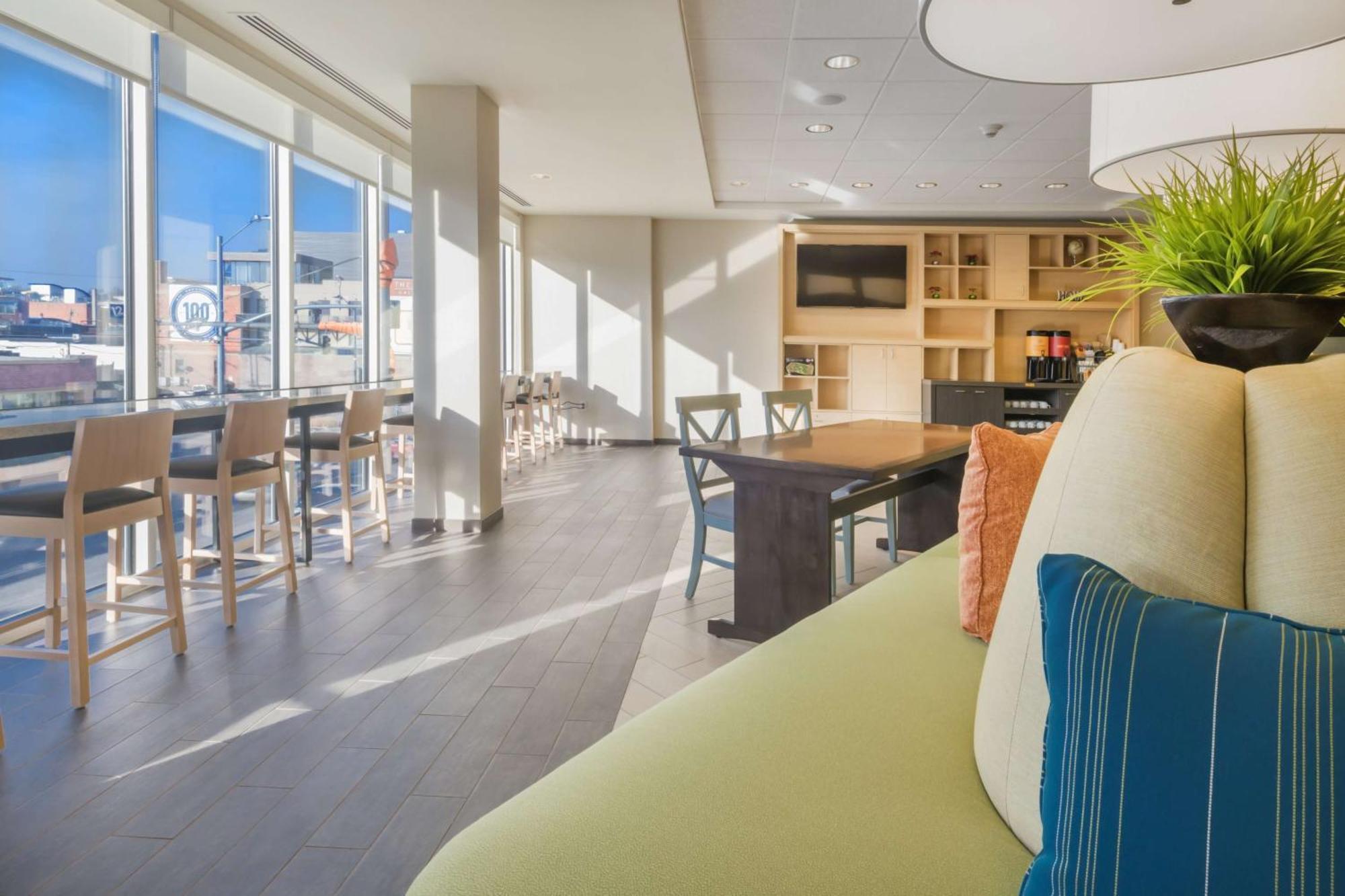 Home2 Suites Kansas City Downtown Екстер'єр фото
