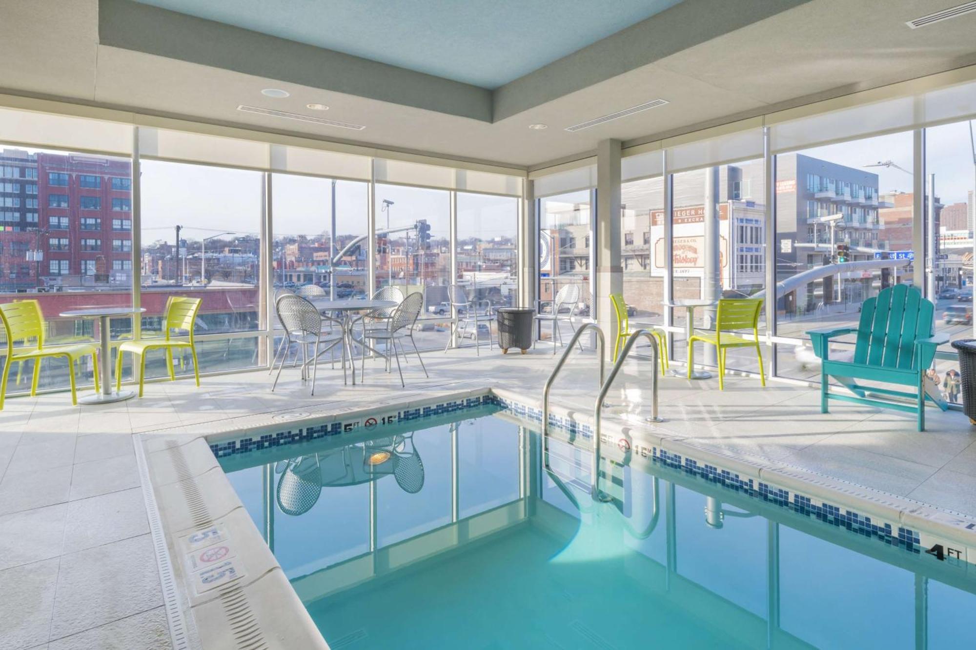 Home2 Suites Kansas City Downtown Екстер'єр фото